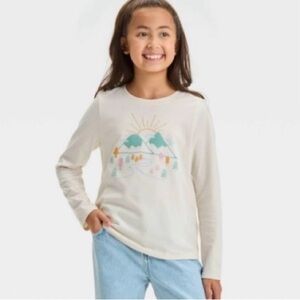 Cat & Jack Girls' Long Sleeve 'Mountains' Graphic T-Shirt Beige 
Size XS (4/5)